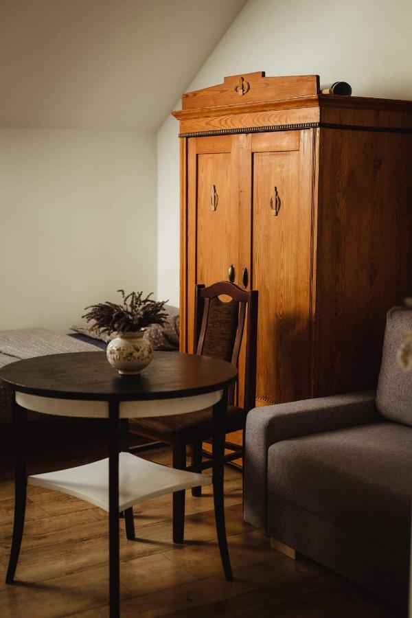 Lawendowa Stajnia Bed & Breakfast Lwowek Slaski Dış mekan fotoğraf