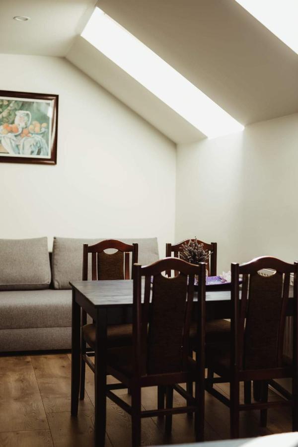 Lawendowa Stajnia Bed & Breakfast Lwowek Slaski Dış mekan fotoğraf