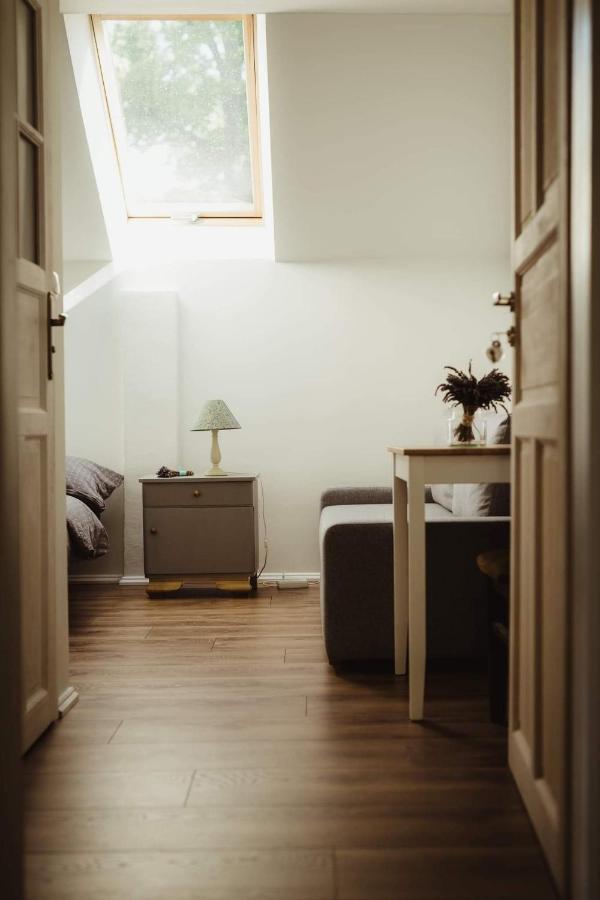 Lawendowa Stajnia Bed & Breakfast Lwowek Slaski Dış mekan fotoğraf